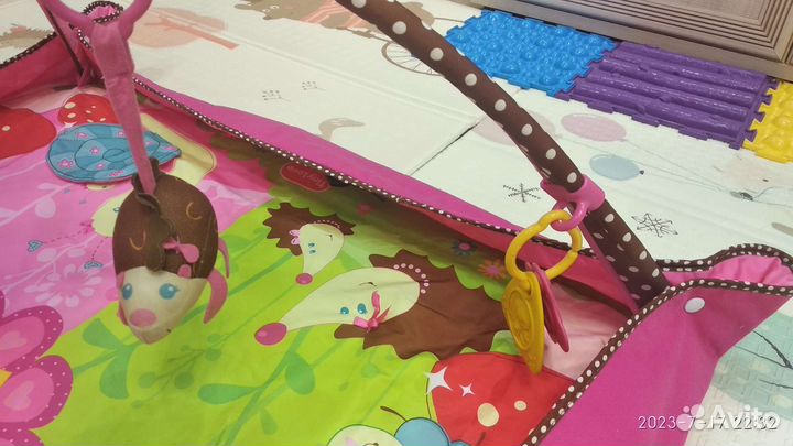 Развивающий коврик tiny love