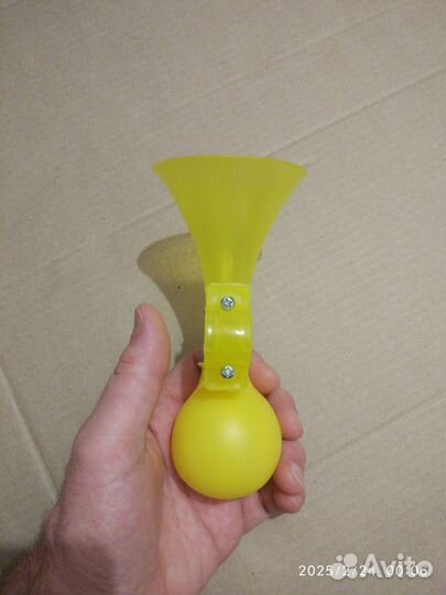 Клаксон велосипедный жёлтый пластиковый