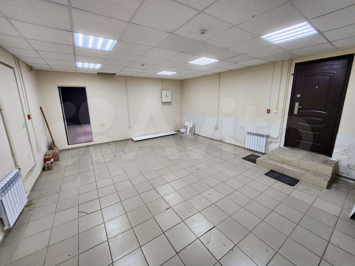 Торговая площадь, 65 м²