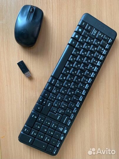 Беспроводная клавиатура и мышь Logitech MK 220