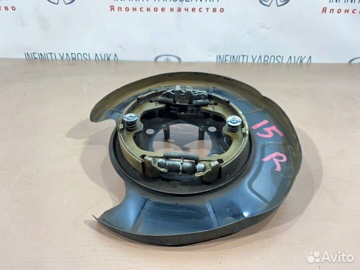 Пыльник тормозного диска задний правый Nissan