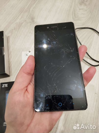 Телефон ZTE blade A476