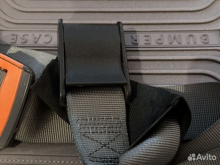 Регулятор высоты ремня безопасности