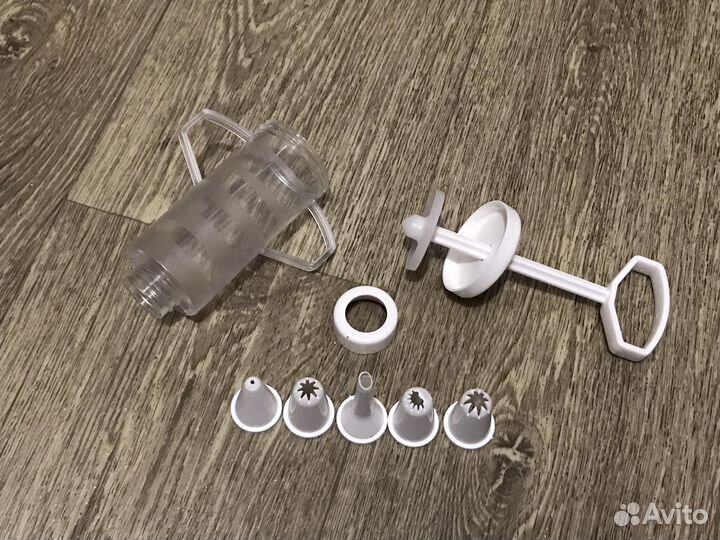 Шприц кондитерский 5 насадок