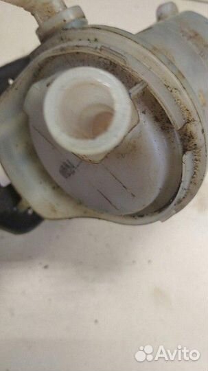 Бачок гидроусилителя Toyota Hilux