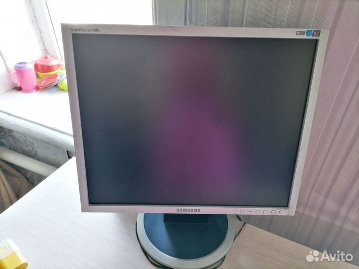 Монитор Samsung