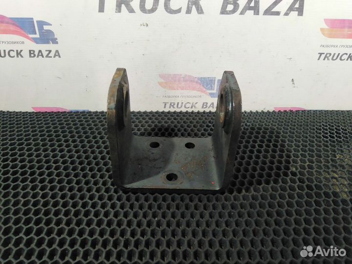 Кронштейн опоры АКПП Iveco Eurotrakker