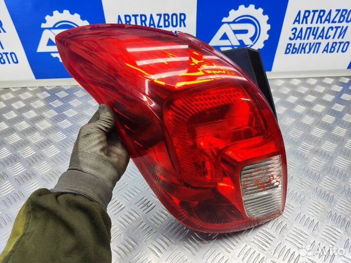 Фонарь задний левый Opel Mokka J13 1.6 B16XER 2015