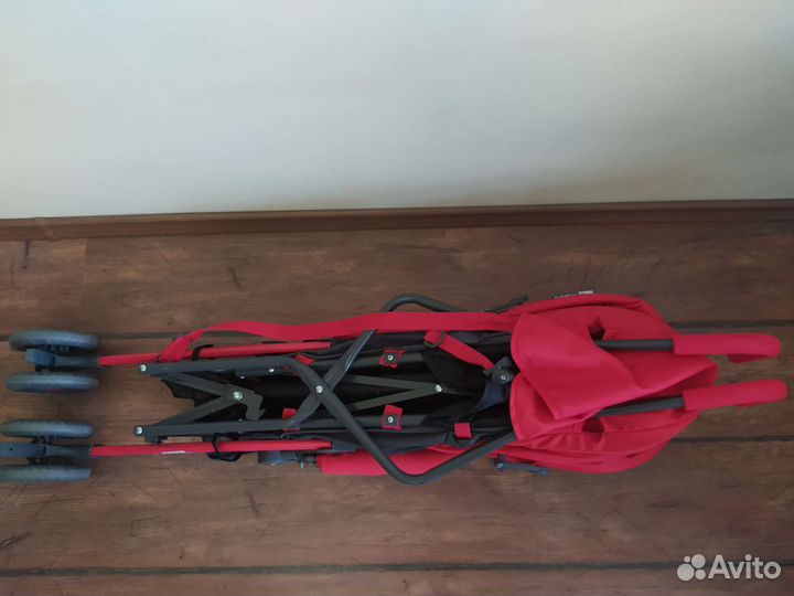 Прогулочная коляска трость