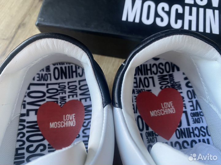 Кеды белые новые кожа Love Moschino 39 р. оригинал