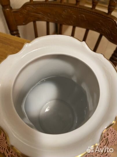 Фарфоровый чайник от сервиз «Роза»