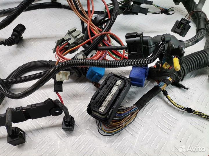 Проводка BMW X3 E83 2006 12513419282