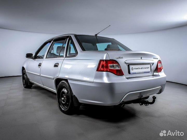 Стекло заднее с обогревом дэу Нексия