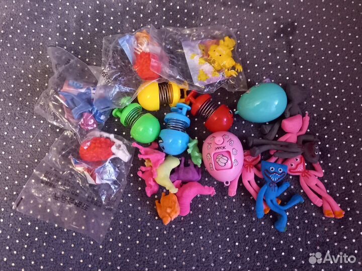 Игрушки в капсулах для праздников и лотерей 50 шт