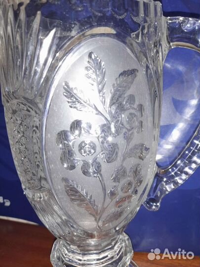 Хрустальная ваза