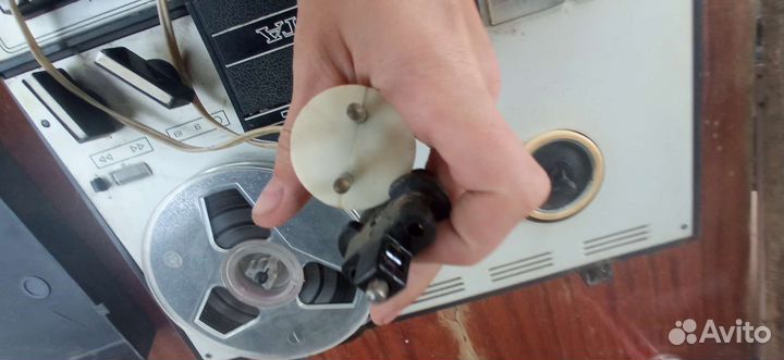 Катушечный магнитофон комета