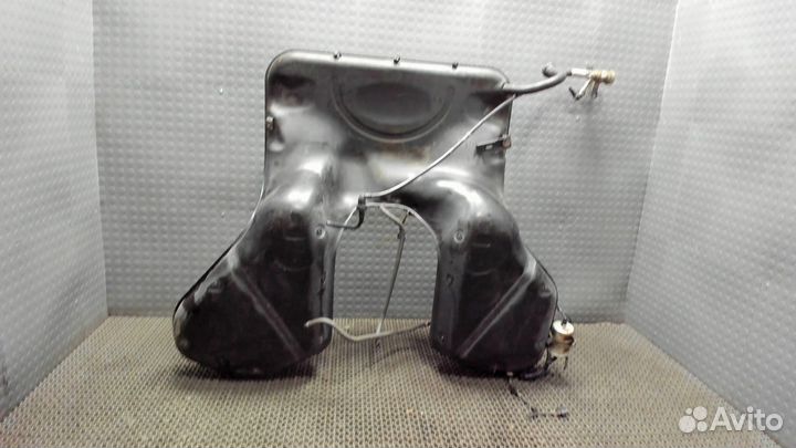 Бак топливный Audi A8 (D3), 2004