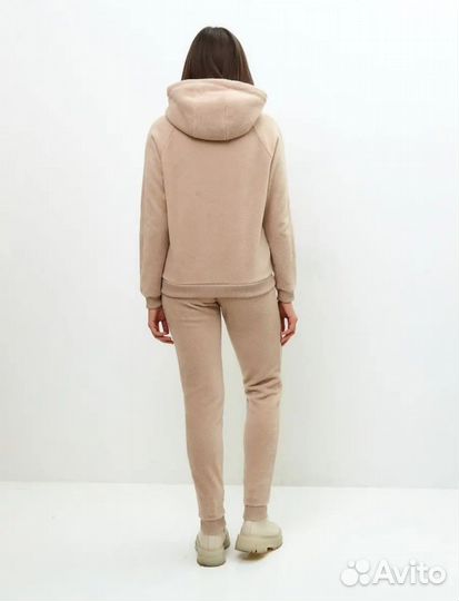 Костюм женский теплый 44-46