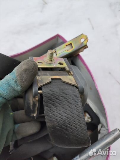 Ремень безопасности mercedes w124