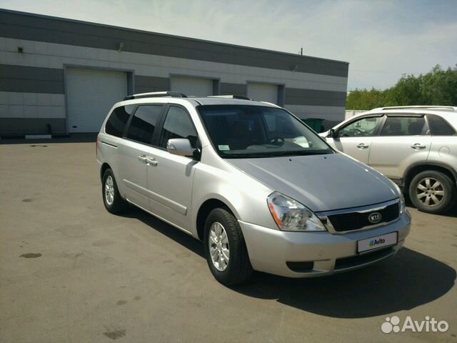 Kia Carnival 2011