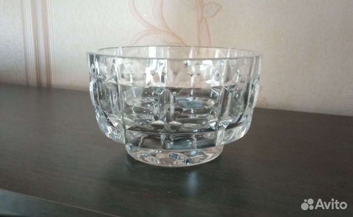 Ваза хрустальная