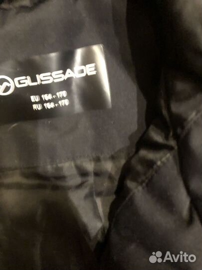 Сноубордическая или горнолыжная куртка