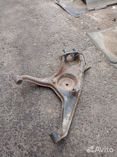 Рычаг подвески задний правый Ford Sierra MK1