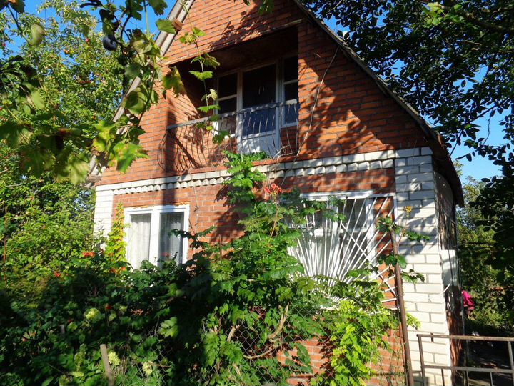 Дом 22 м² на участке 5 сот.