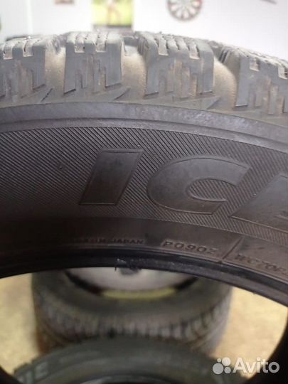Bridgestone Ice Cruiser 7000 205/60 R16 92
