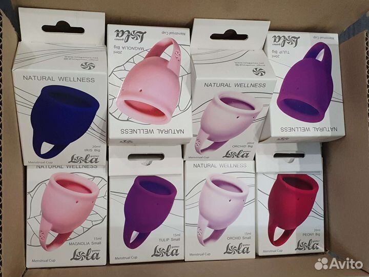 Менструальные чаши коробкой