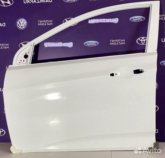 Дверь передняя левая Hyundai Solaris 11-17 белая