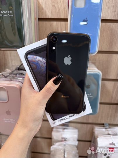 iPhone Xr, 64 ГБ
