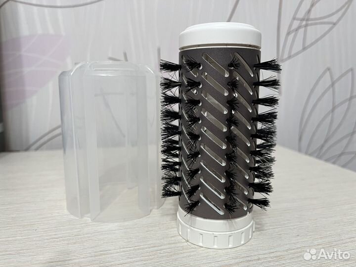 Фен-щетка Rowenta Brush Activ