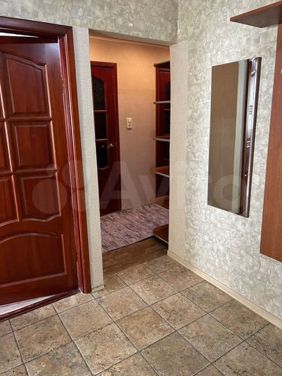 2-к. квартира, 52 м², 1/9 эт.