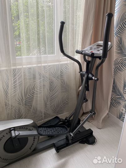 Эллиптический тренажер профессиональный
