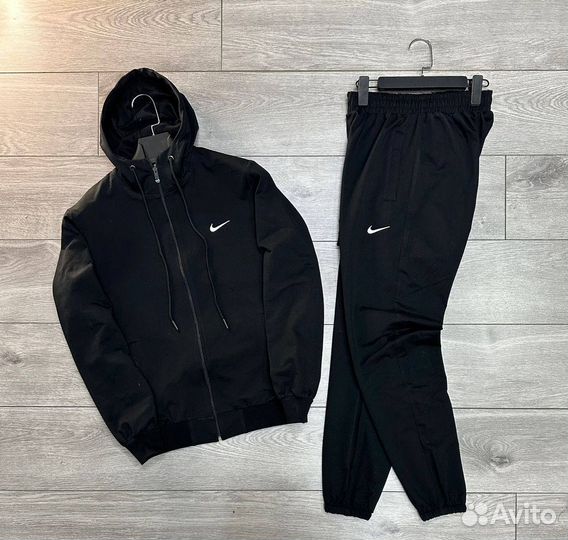 Спортивный костюм Nike новый