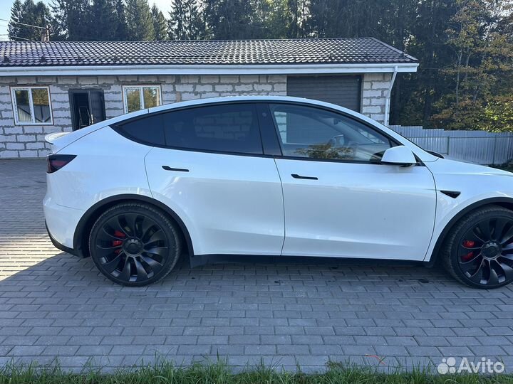 Tesla Model Y 450 л.с. AT, 2022, 40 000 км