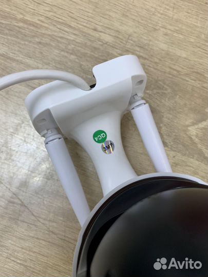 IP камера видеонаблюдения купольная Hiseeu с Wi-Fi