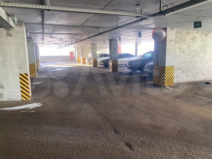 Машиноместо, 17 м²