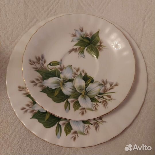 Royal Albert. Трио Trillium