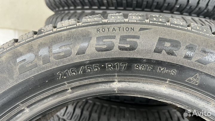 Pirelli Formula Ice 215/55 R17 98T