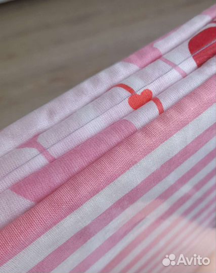 Комплекты постельного белья, полотенца