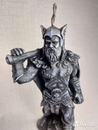 Восковые свечи ручной работы