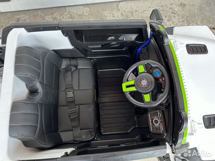 Детский электромобиль