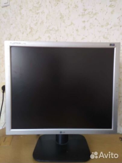 Монитор LG