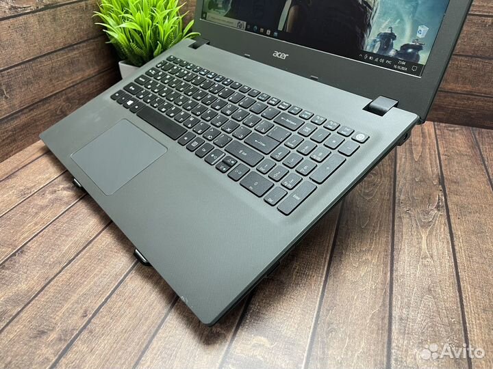 Мощный Acer/Core i5-5200U/940M/8GB/SSD 256 GB