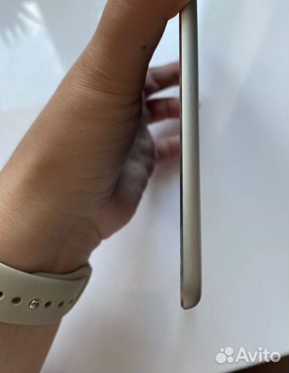 Планшет Apple iPad mini 4 16 gb