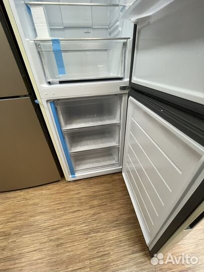 Холодильник Haier CEF537ACG