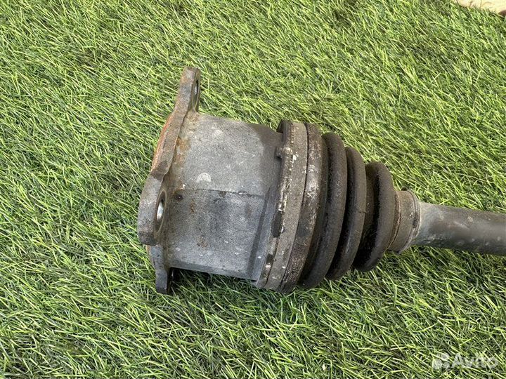 Привод задний правый Suzuki Escudo TD54W J20A 2006