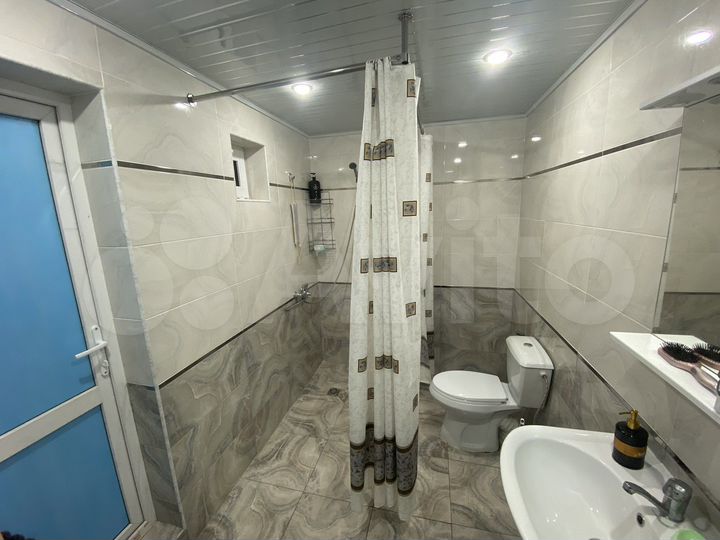 Дом 200 м² на участке 4,5 сот.